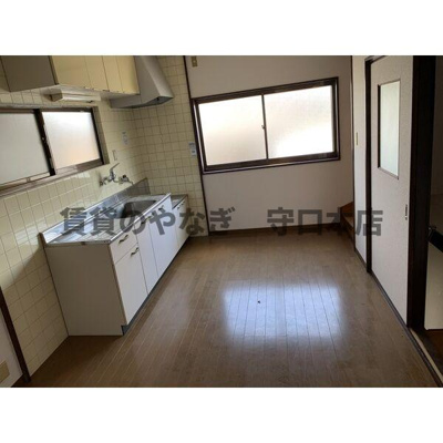 【居間・リビング】 | 南寺方中通2丁目貸家