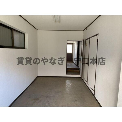 【洋室】 | 南寺方中通2丁目貸家