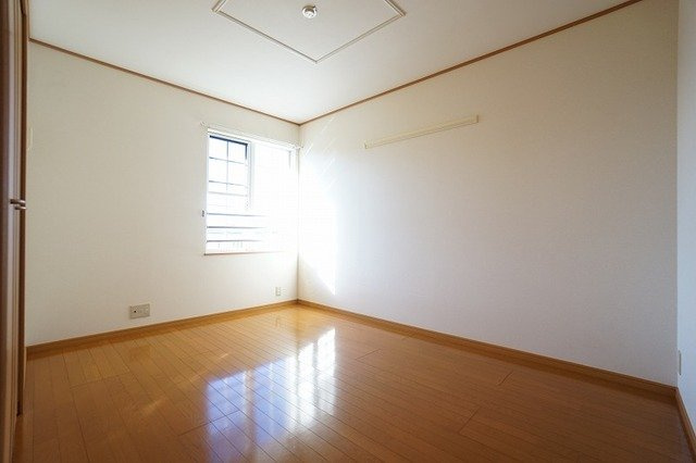 Ｈｅａｒｔ　Ｌｉｆｅ野間Ｂの内装|明るい室内です