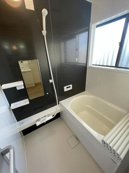 ひたちなか市大字津田　中古戸建の浴室