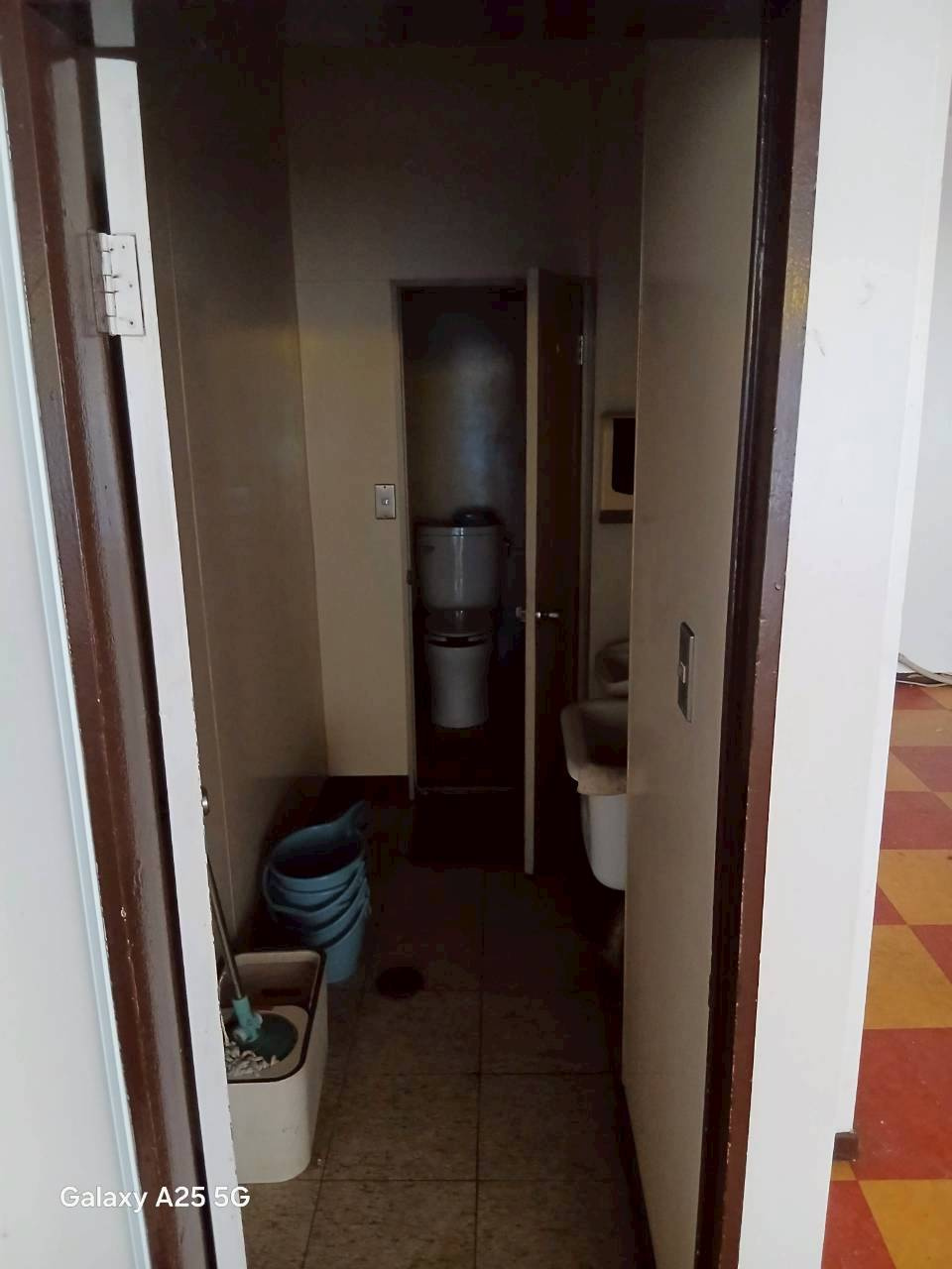 東平根岸様店舗の洗面所