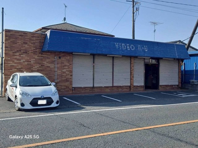 東平根岸様店舗の外観|カースペースがあります