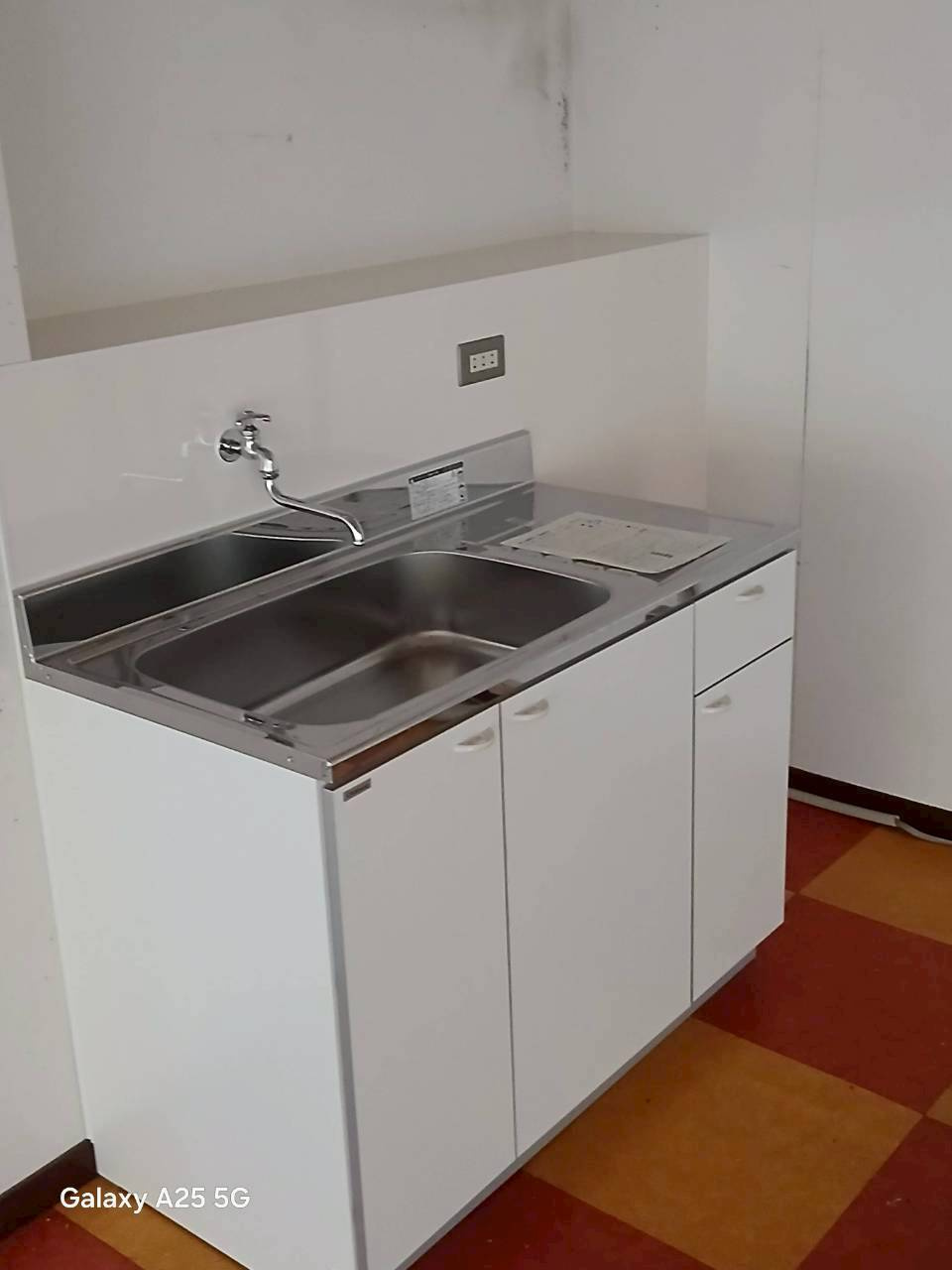 東平根岸様店舗のキッチン