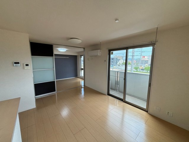 メゾンフォレストの居間・リビング