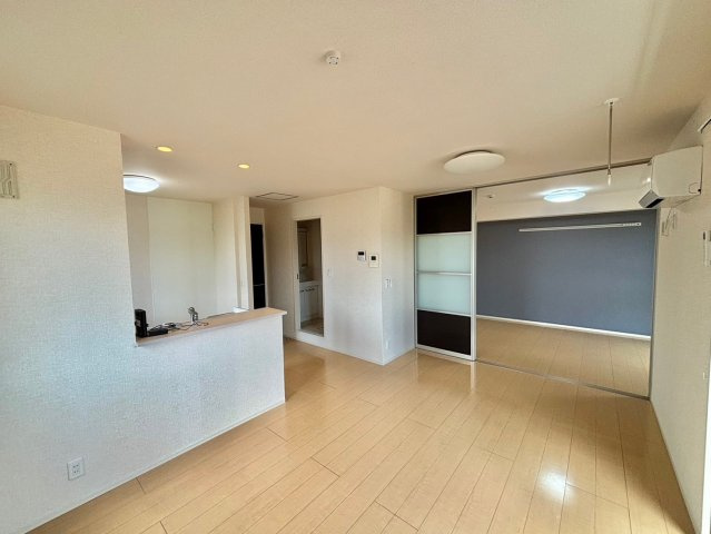 メゾンフォレストの居間・リビング