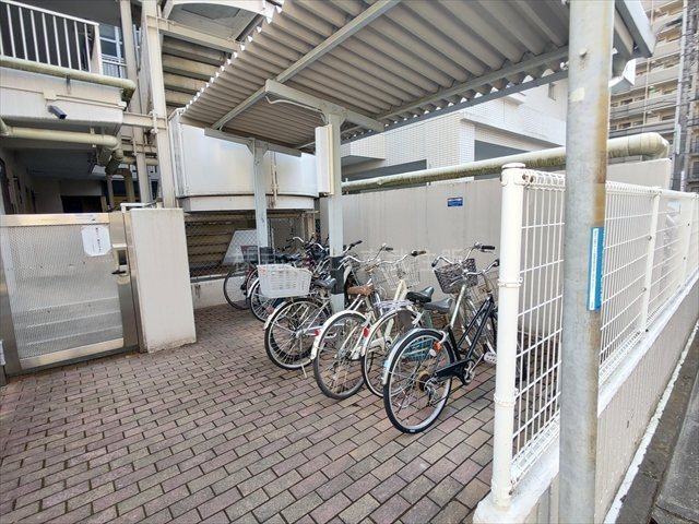 【駐輪場】の画像