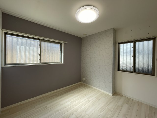 アルファスマート滑石中央の洋室