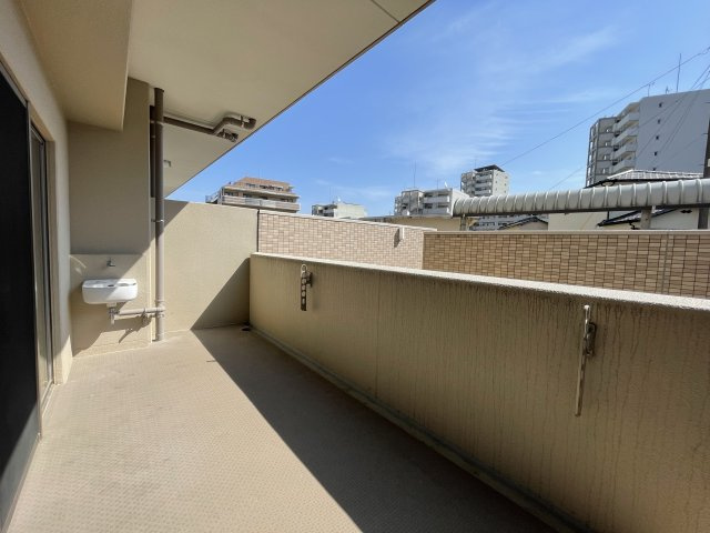 アルファスマート滑石中央のバルコニー