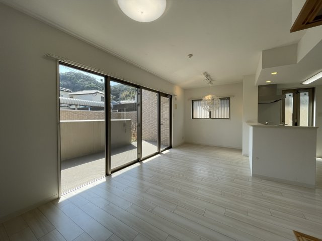 アルファスマート滑石中央の居間・リビング