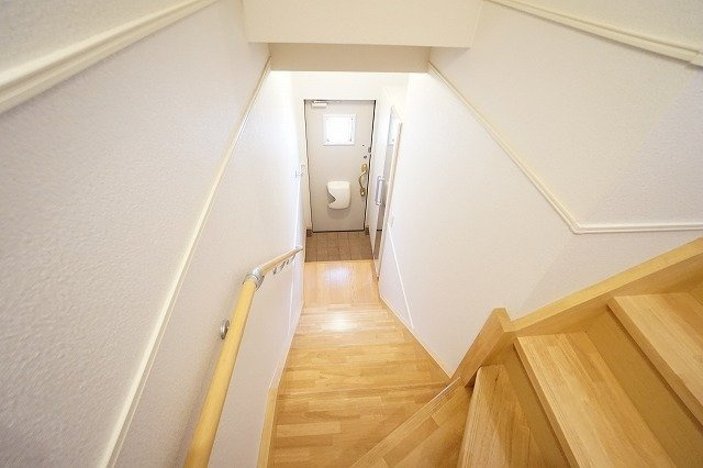 ウェイホームやまのくちＢの玄関|ゆったりとした玄関です