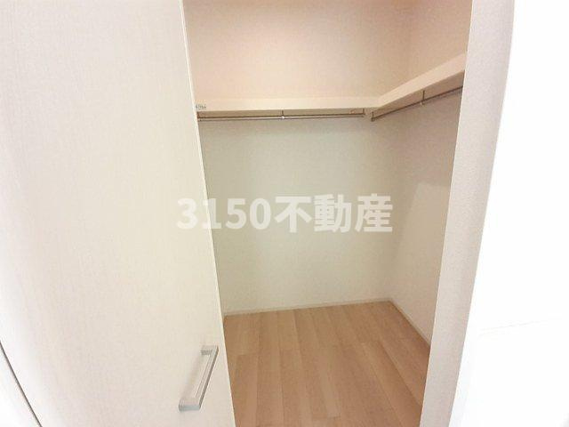 グロリアス丸野の収納