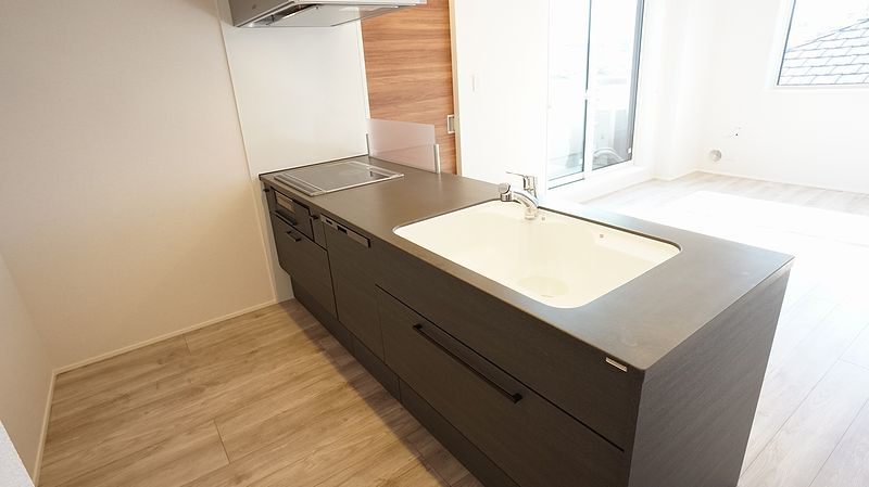 パセオ中目黒　新築　断熱等性能等級6　住宅性能評価　高遮音床システムのキッチン