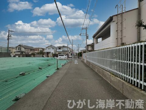 藤沢市片瀬海岸２丁目　売地　全４区画の前面道路含む現地写真|現地外観