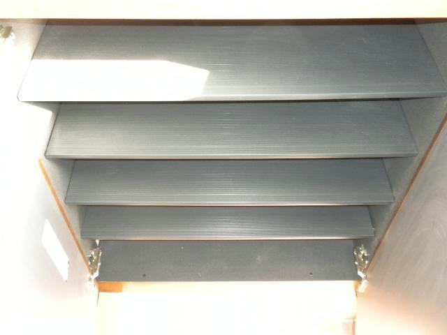 Town　K&K-M棟の玄関