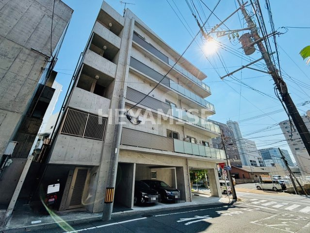 BELLO金屋の外観