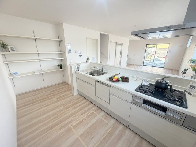 三郷市高州1丁目　新築戸建　全1棟のキッチン|同施工会社の参考写真になります。