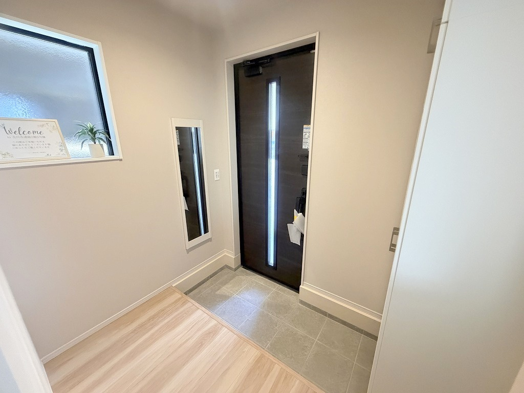 三郷市高州1丁目　新築戸建　全1棟の玄関|同施工会社の参考写真になります。