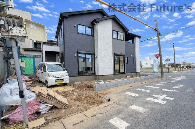 三郷市高州1丁目　新築戸建　全1棟の外観|前面道路含む現地写真です。