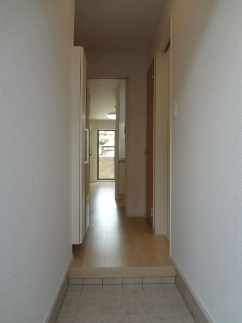 熊本市西区横手４丁目のアパートの玄関