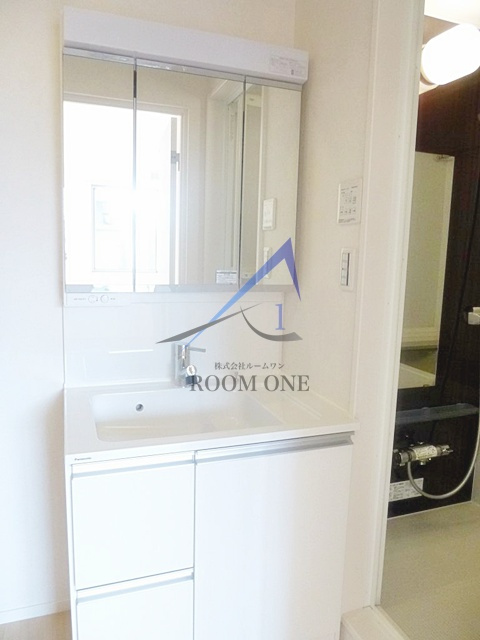 フェリーチェ山王の洗面所|独立洗面台です。