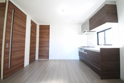 フレグランスガーデンB棟の居間・リビング|ゆったりとしたリビングです