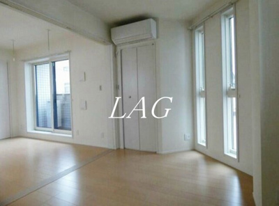 【居間・リビング】 | カーガ大塚 | 洋室のお部屋です。