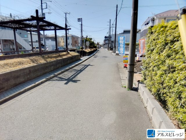新築／ふじみ野市新田　第１期　全１棟の前面道路含む現地写真