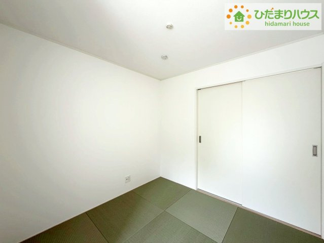 いわき市常磐西郷町第１０　新築戸建　3号棟の和室|小さなお子さまのいる方におすすめ！リビング横の和室でお子様が遊んでる様子も確認できます(^^)/