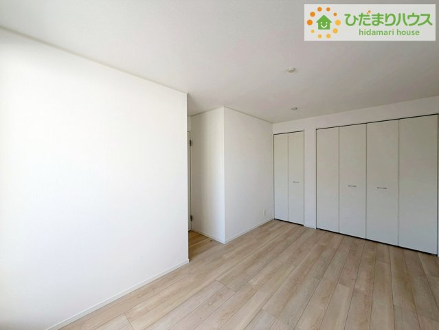 いわき市常磐西郷町第１０　新築戸建　3号棟の寝室|ベッドを置いても余裕の広さがあります。パソコンや趣味のスペースなどインテリアを考えるのも楽しみですね！