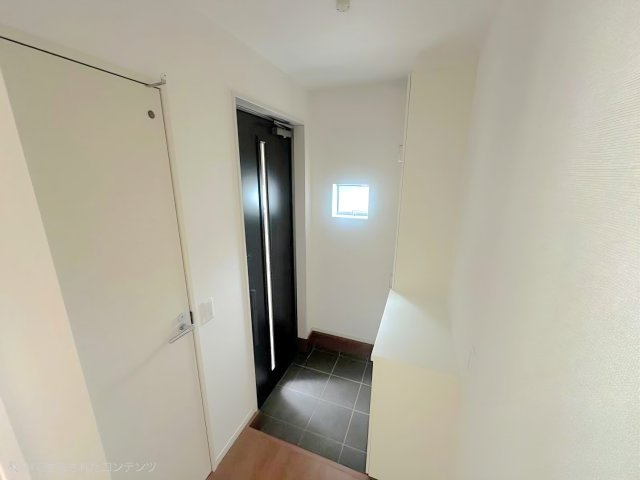 【玄関】 | 山科区小山西御所町　新築戸建
