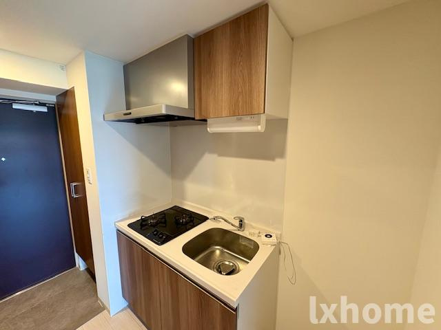 ロイス茨木奈良町のキッチン|コンパクトなキッチンで掃除もラクラク