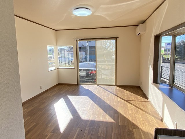 【居間・リビング】 | 筑西市藤ケ谷　中古戸建