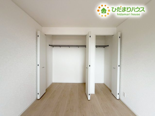 高萩市高萩第2　新築戸建　3号棟の収納|お洋服の多い女性に人気！収納力の高いクローゼット付☆彡