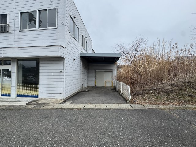 想定年間賃料　180万　想定利回り　8.1％　鉄骨造のその他