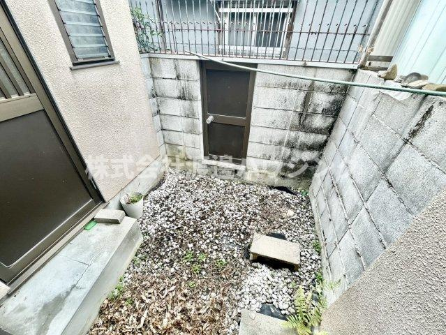 七松町2丁目貸家のバルコニー