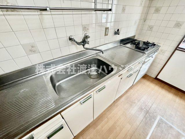 七松町2丁目貸家のキッチン