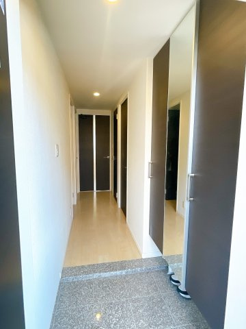 アルファステイツ城町の玄関