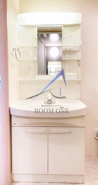 ロワジール三軒茶屋の洗面所|洗面台です。