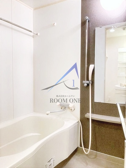 ロワジール三軒茶屋の浴室|お風呂です。