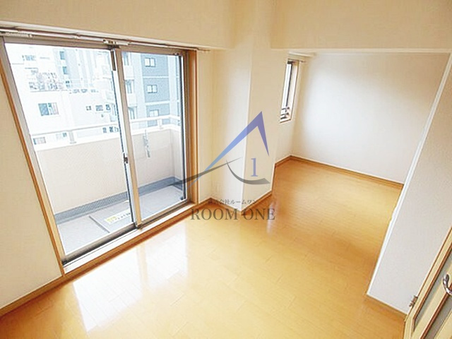 エルニシア上野Ｎｏｒｔｈｅａｓｔの居間・リビング|洋室のお部屋です。