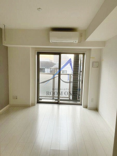 ジュイールパルフェ西新井の居間・リビング|洋室のお部屋です。