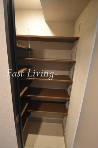 ジオイド三番町の玄関