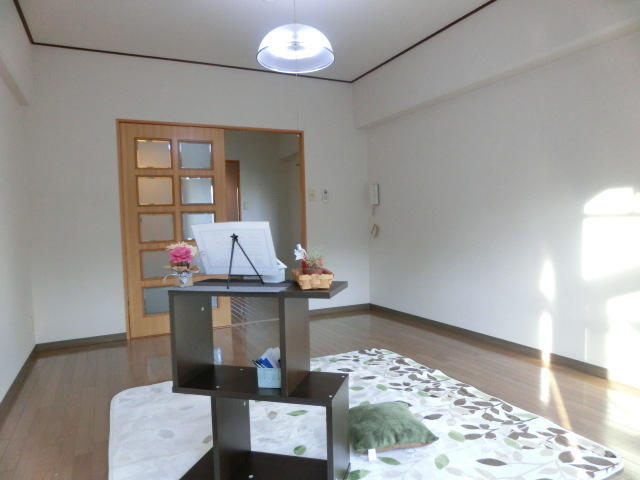 ラパークの居間・リビング