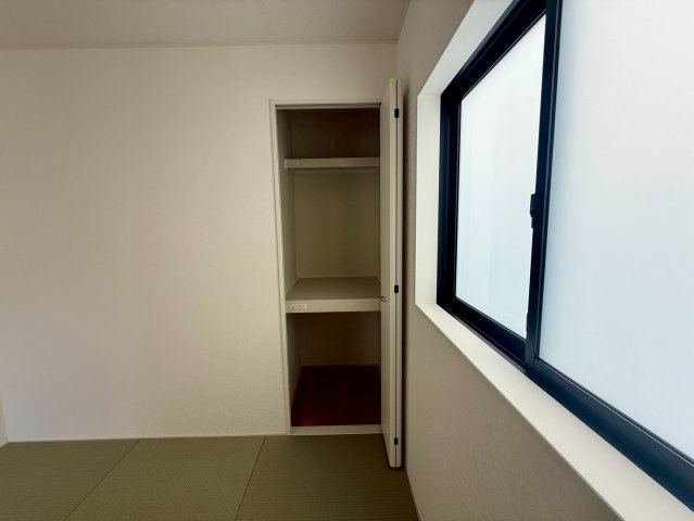 クレイドルガーデン宜野座村漢那 第２・３号棟の収納|生活に和の趣をもたらす畳の部屋4.5帖には押し入れ収納を設置◎
