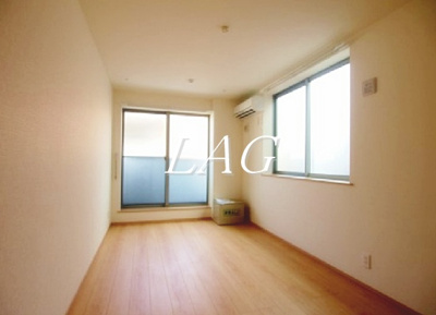 【居間・リビング】 | チャルテ梅島 | 洋室のお部屋です。