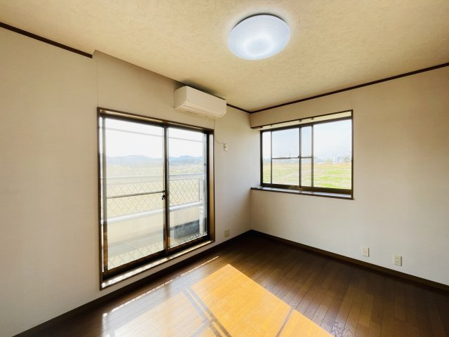 【寝室】 | 寄居町用土　中古戸建