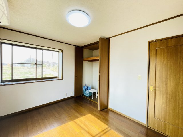 【寝室】 | 寄居町用土　中古戸建