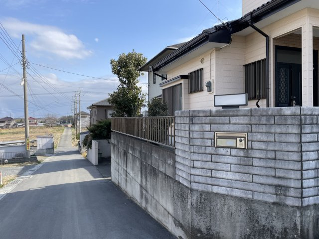 【前面道路含む現地写真】 | 寄居町用土　中古戸建