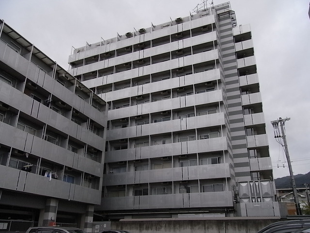 リアライズ六甲Ⅰ(旧ジュネス六甲1)の外観