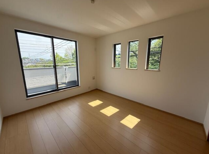 南多聞台５丁目　新築戸建　３区画の洋室
